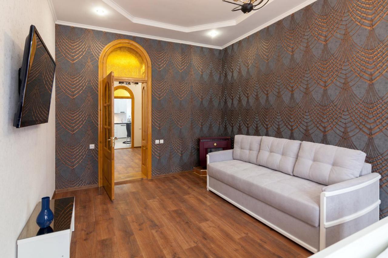 Leogrand Apartments Panteleimona Kulisha 27 Liov Exterior foto